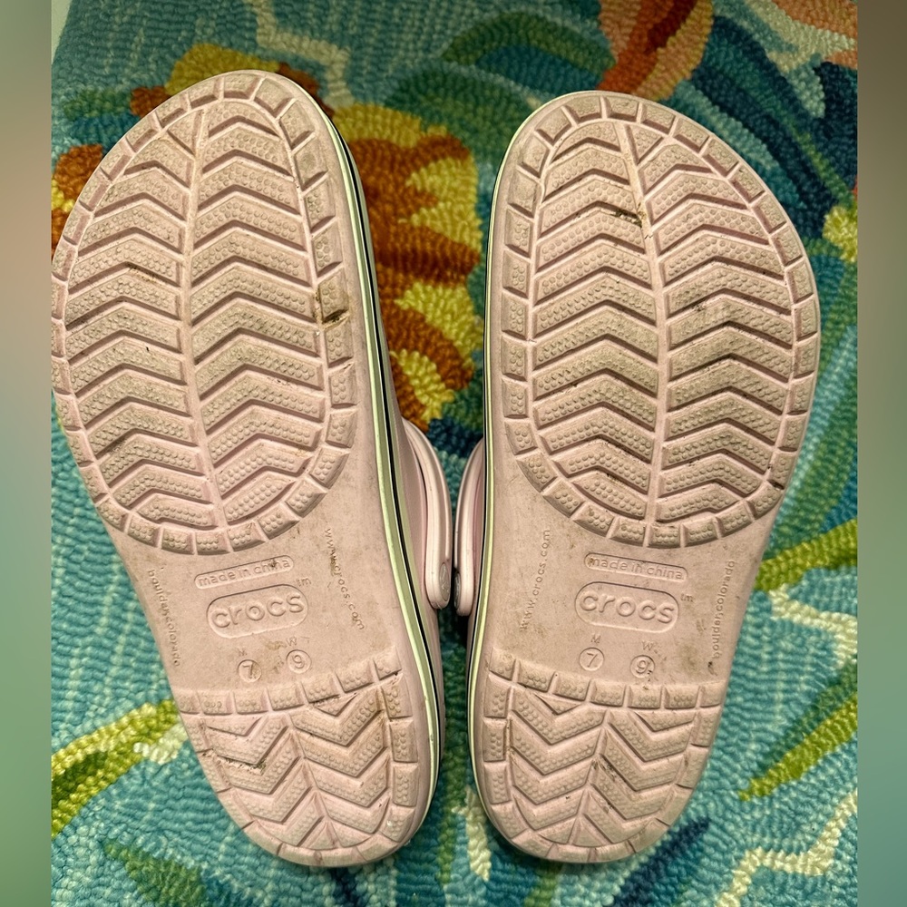 Crocs Classics - image 3